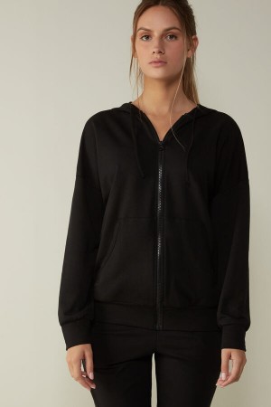 Black Intimissimi In Action Hoodie Sweatshirt | CAIIZ36468